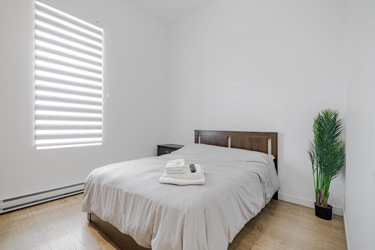 Homa Homestay Hotel By Olympic Stadium Montreal Auberge-Hostel Екстериор снимка