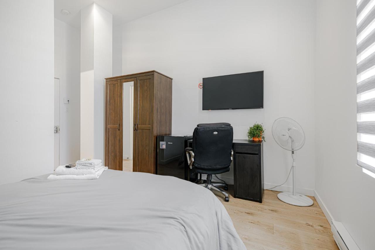 Homa Homestay Hotel By Olympic Stadium Montreal Auberge-Hostel Екстериор снимка